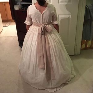 Girls size 10 dress made in Spain for wedding/communion/formal event